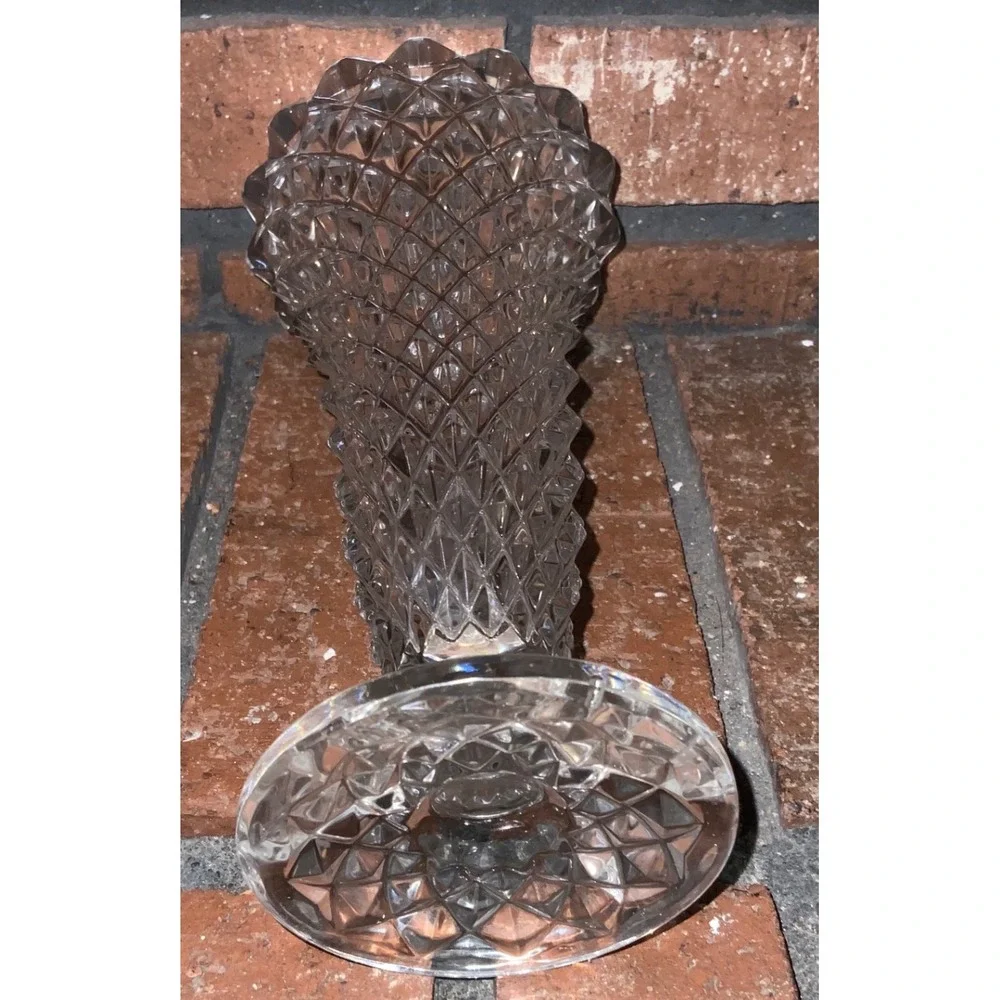Vintage Clear Pressed Glass‎ Diamond Point Trumpet Vase Scalloped Sawtooth Rim
